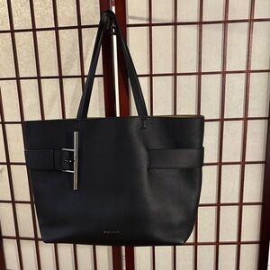 Alexander McQueen Black T-Bar Sling Leather Tote bag